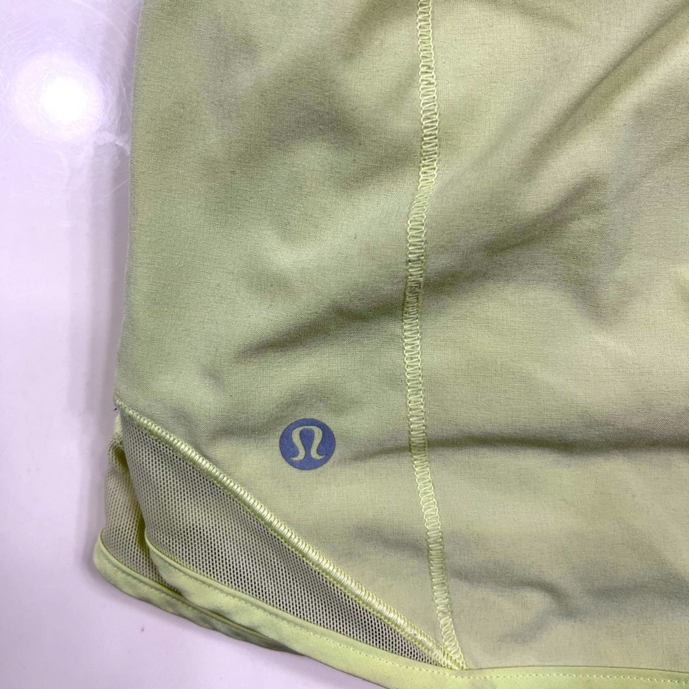 Lululemon Hotty Hot Low Rise Short 2.5” in a muted yellow, size 8.